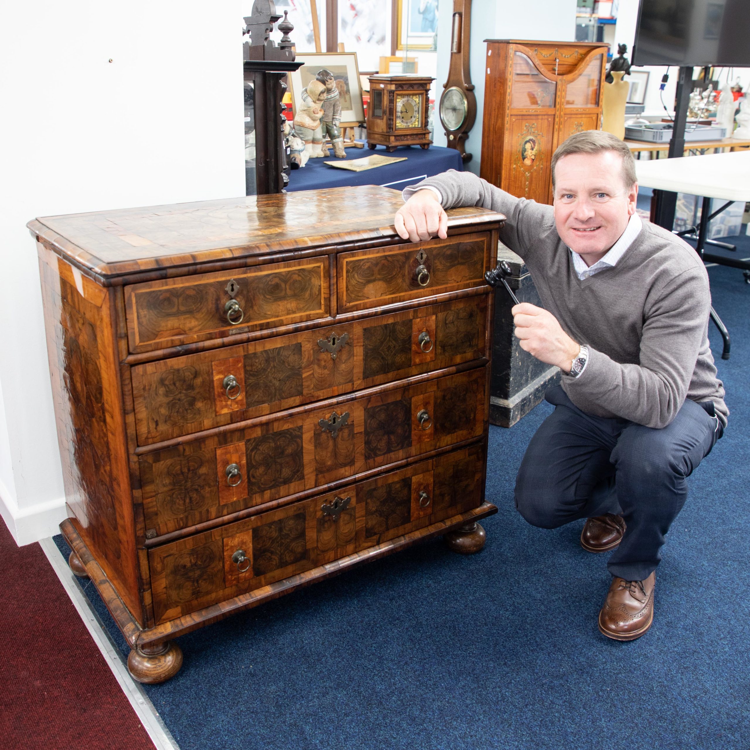 Chest of Drawers discovered in a Plymouth garage sells for over £5,000