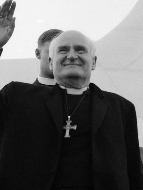 Aartsbisschop van Canterbury op Schiphol 
*18 september 1961